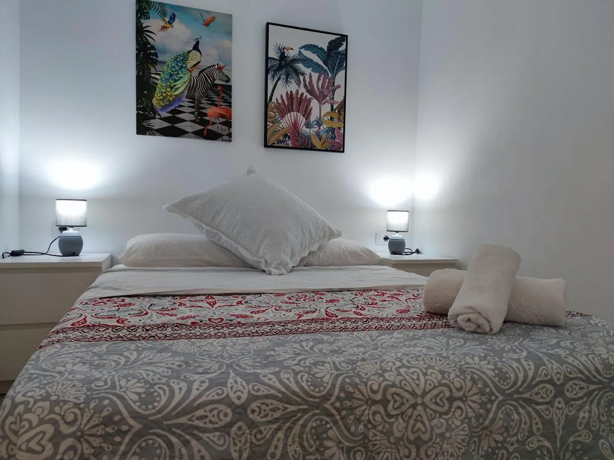 Los Cristianos - Heated Swimming Pool Air-Conditioned 0*, Los Cristianos (Tenerife)
